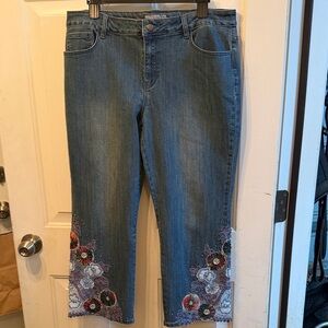 Floral Embroidered Cropped Jeans
